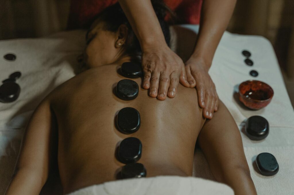 Hot Stone Massage in Ubud: How Heated Stones Melt Away Deep Tension