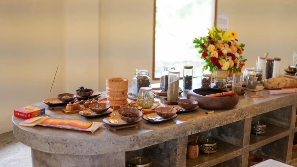 Warm tea and botanical preparation details